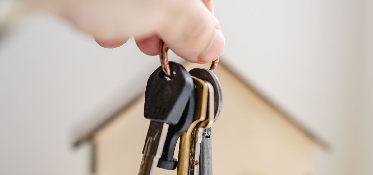 Property auctions plummet, more homes give prices, and supply continues to boom