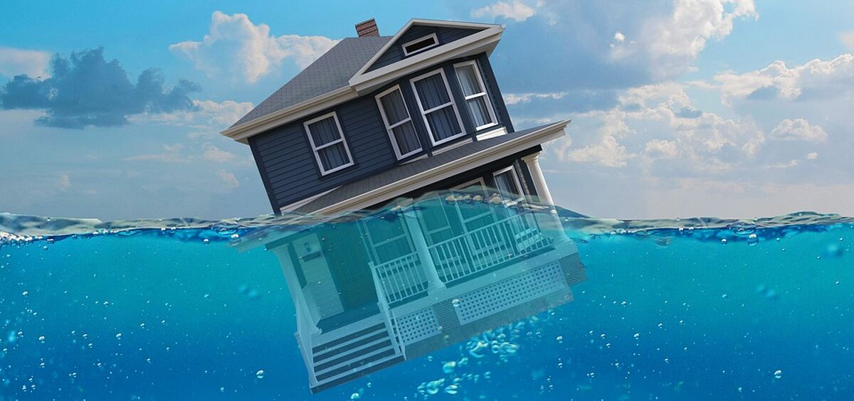 Biggest drop in house prices over the last six months since REINZ records began